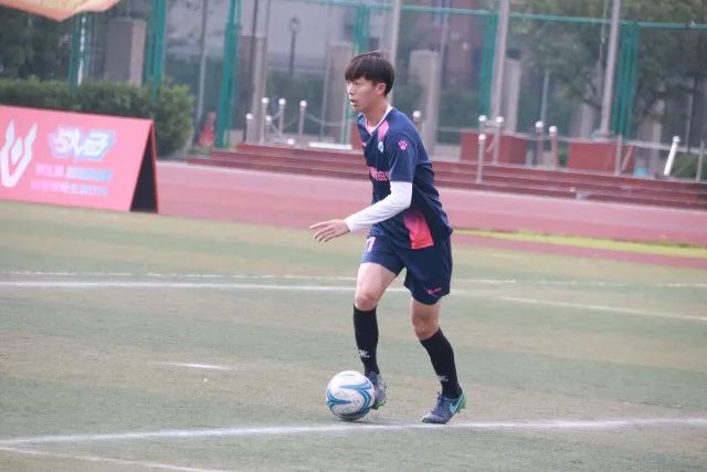 西甲-琼阿梅尼轰世界波 皇马1-0马略卡8分领跑